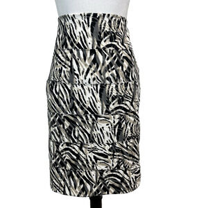 Alfani Skirt size Extra Large Black Gray Stretch Straight Jungle Knee Career